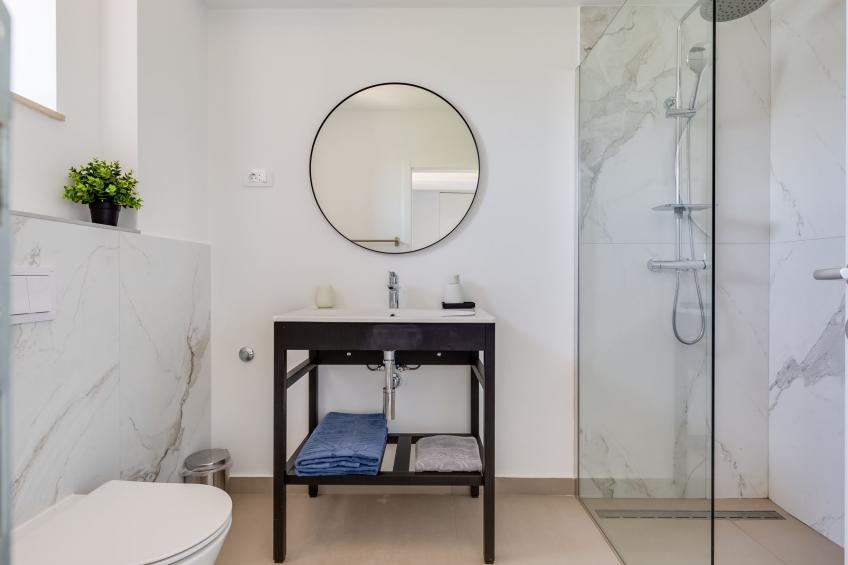 Escape on lake - foto 21