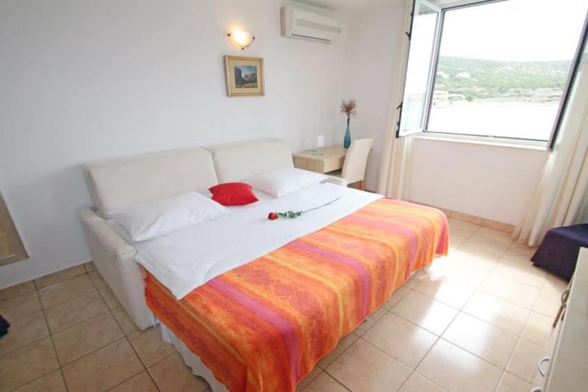 Beachfront Apartments Tamarix - Superior One Bedroom Apartment (Grand) 1 - foto 8