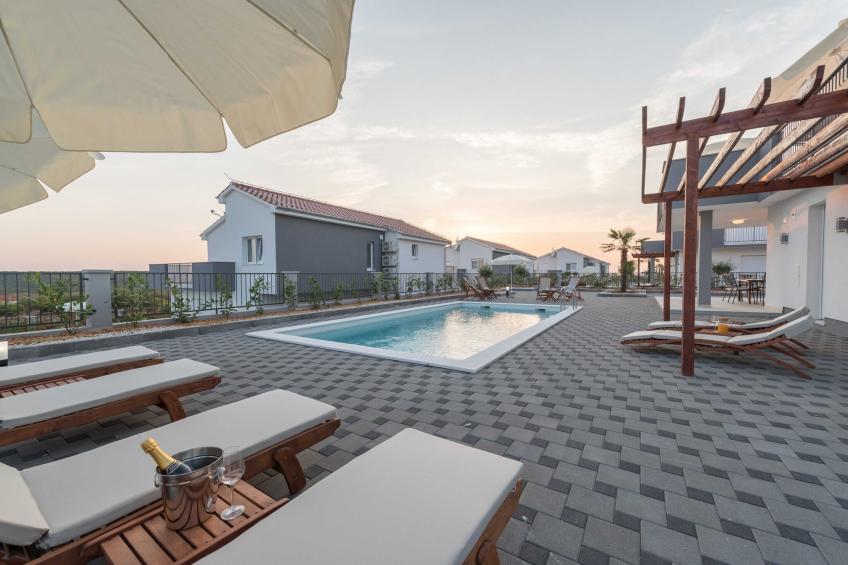 Luxury Escape with Swimming Pool & Modern Design -Deluxe Four Bedroom Villa with Private Pool (Villa 6) - foto 62