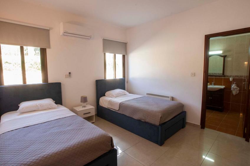 Villa mit Blick auf die Berge und Whirlpool - foto 37