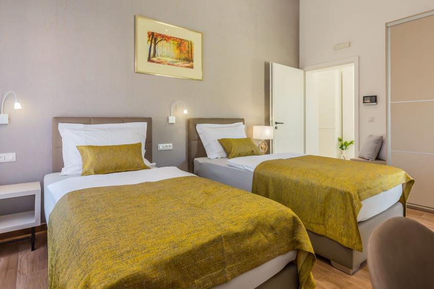 in Dugopolje mit Privatem Pool - foto 8