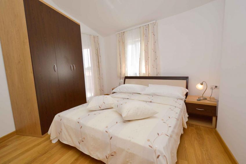 Holiday apartment with air conditioning and terrace with sea view - BF-KBJ2 - foto 11