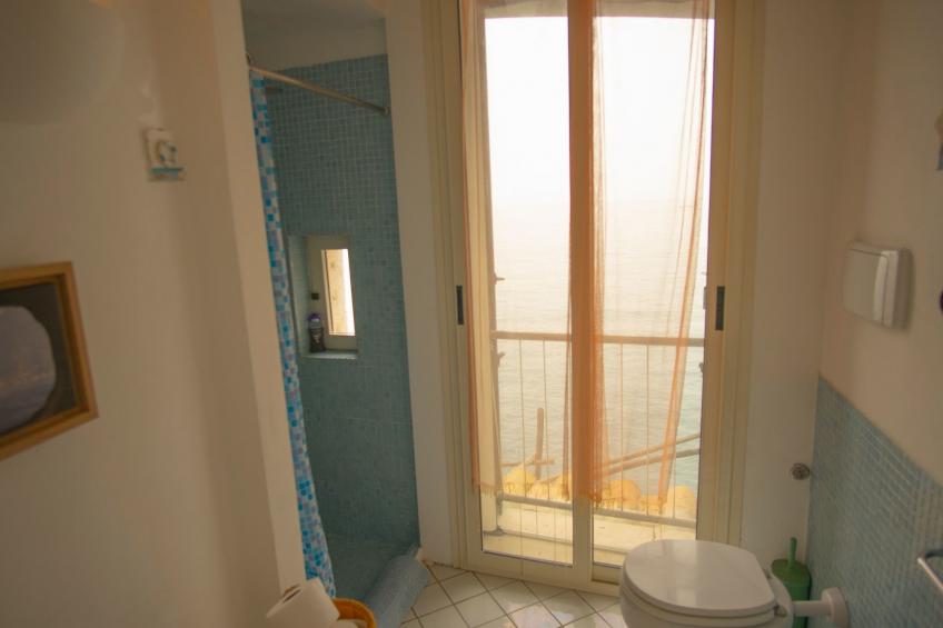 Villa auf einer natürlichen Klippe mit Blick auf das Meer, nur wenige Schritte - foto 21