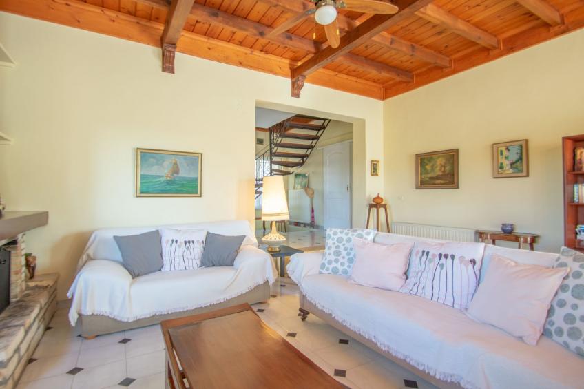 Anwesen mit Garten, Grill und Terrasse - foto 45