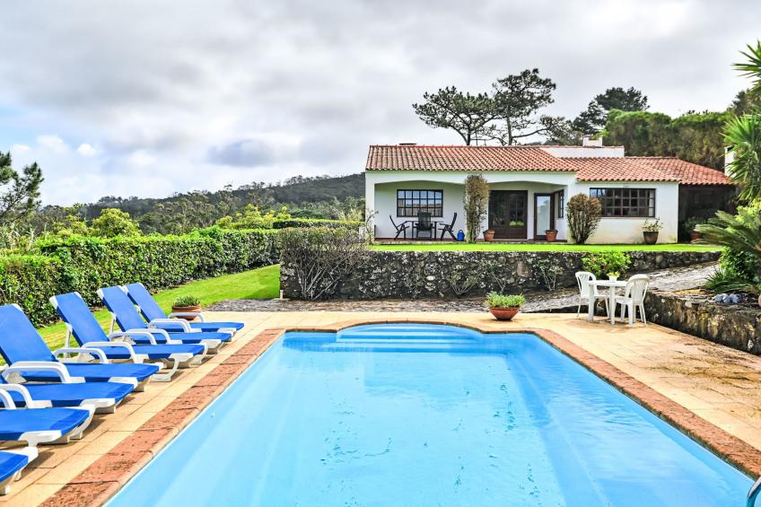 Haus in Colares mit privatem Pool