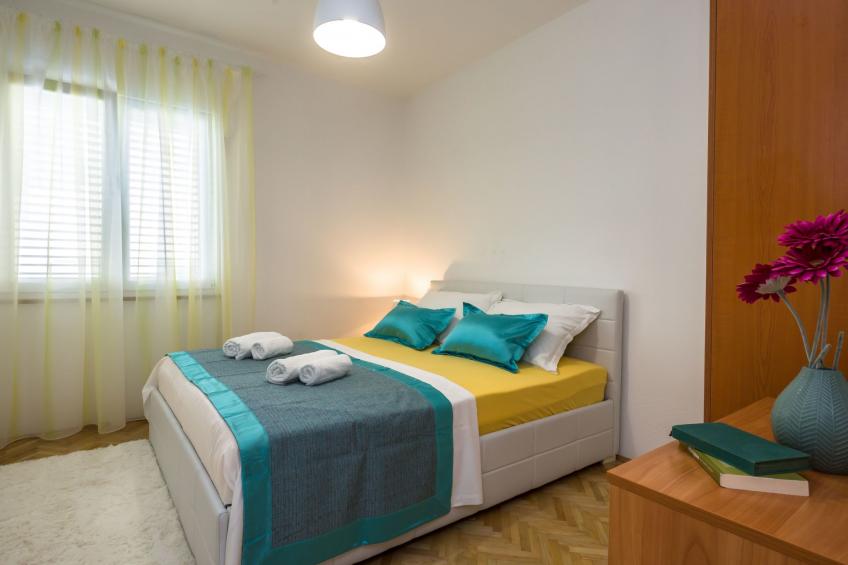 Große Wohnung in Omiš mit Möbliertem Balkon - foto 9