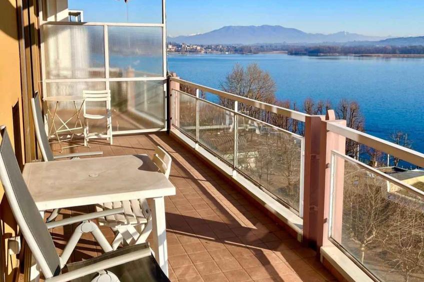 Vakantiewoning met balkon - BF-829TB