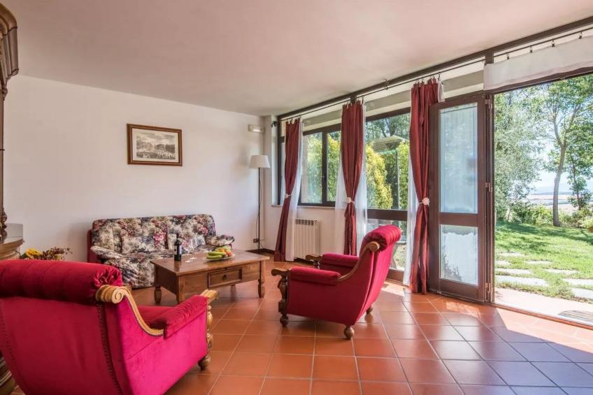 Wohnung mit Garten und oberirdischem Pool