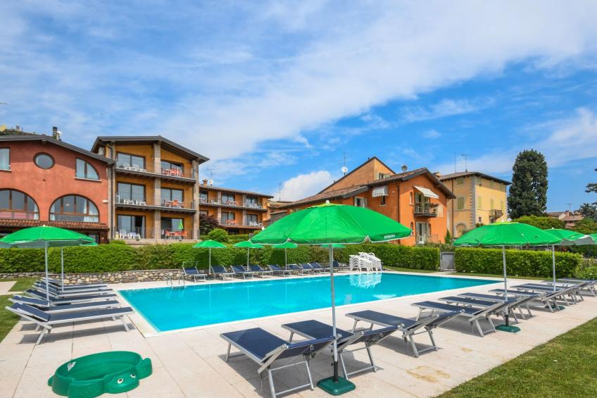 Wohnung mit Balkon, Garten und Seeblick - foto 4