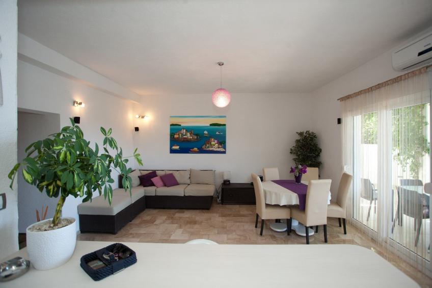 Wonderful Visinisce Apartments with Terrace and Sea Views - Standard Two Bedroom Apartment  (Owner 1) - foto 11