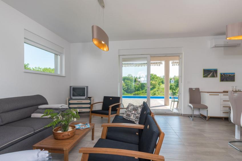 mit eigenem Pool - foto 16