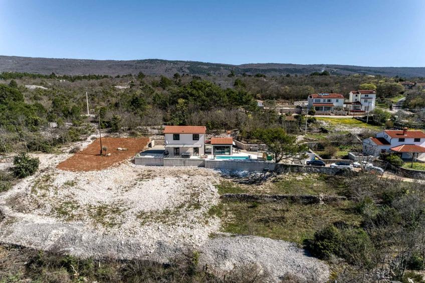 Villa met verwarmd zwembad en jacuzzi - BF-6M3YF - foto 13