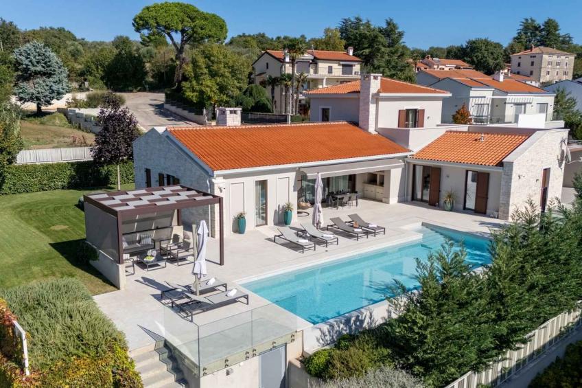 Villa met airconditioning en zwembad - VW-BHWZM