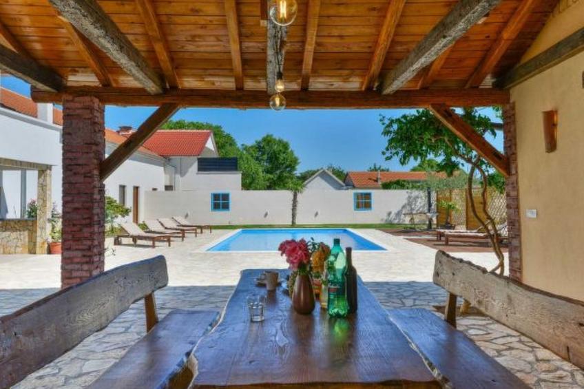 Villa Marinic with heated pool and entertainment r - foto 13