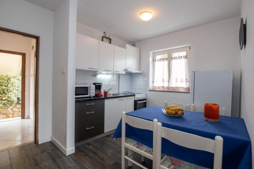 Apartments Mirjana IKA - Studio Apartment With Balcony  (A1) - foto 2