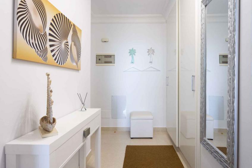 Vakantiewoning Nieuw luxe appartement met frontaal zeezicht, WIFI, zwembad, garage - BF-F9GDY - foto 30