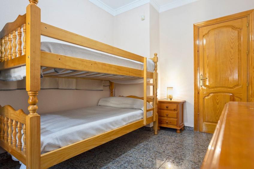 Familienhaus mit großzügigen Außenanlagen - foto 27