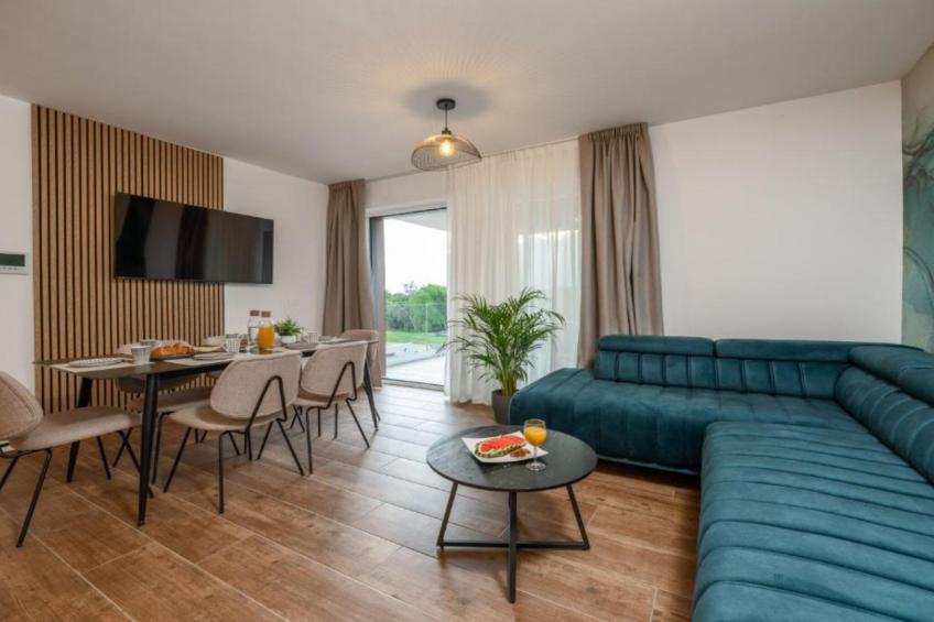 Apartments Villa Wood - Two Bedroom Apartment with terrace and pool view  ( W1 ) - foto 14