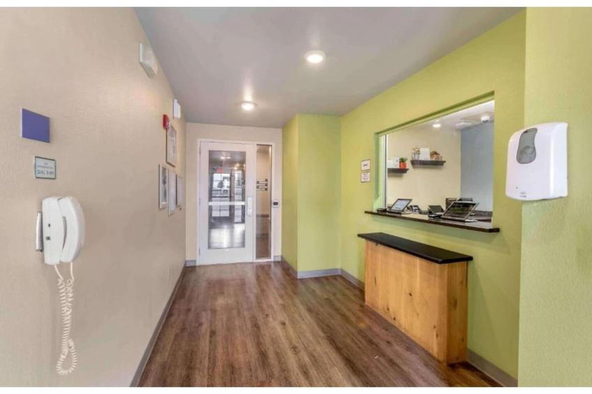 1 Queen Bed | Non-Smoking, Kitchen - foto 14