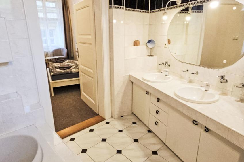 Old Town home - foto 18