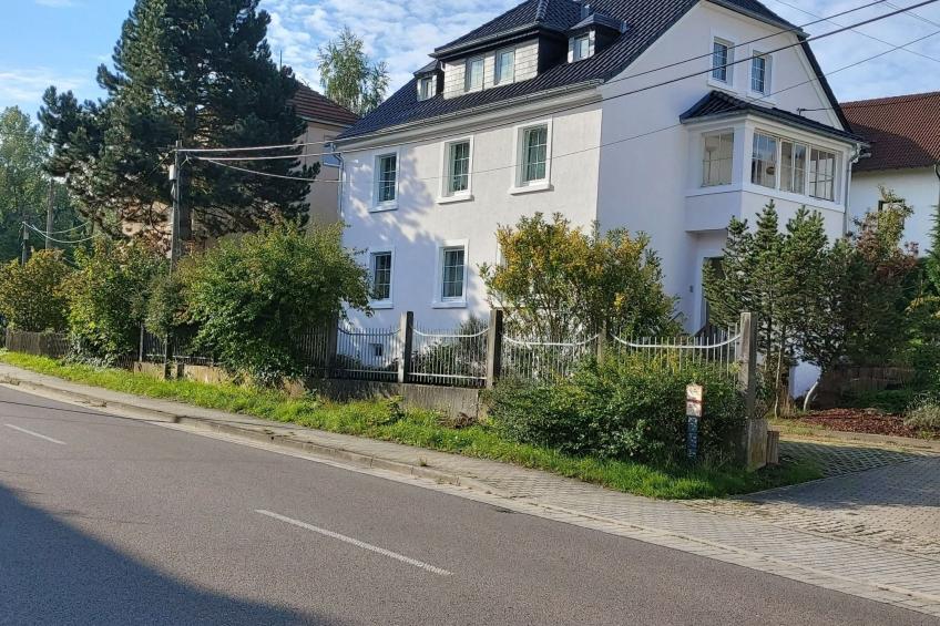 Wohnung in Hänichen mit Garten