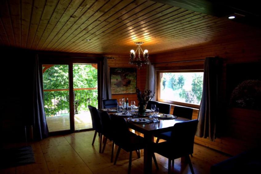 Brezova Poljana Lodge with Sauna and Hot-Tub - Five Bedroom Holiday Home - foto 6