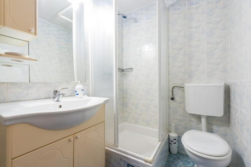Apartments Kirigin - One Bedroom Apartment with Terrace and Sea View (Luka) - foto 10