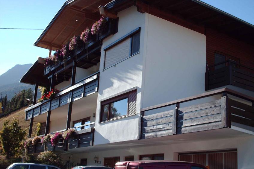 Holiday apartment with large terrace in the Stubaital - BF-4PY2
