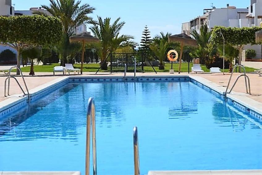 Natura World Duplex con patio privado 2b - foto 9