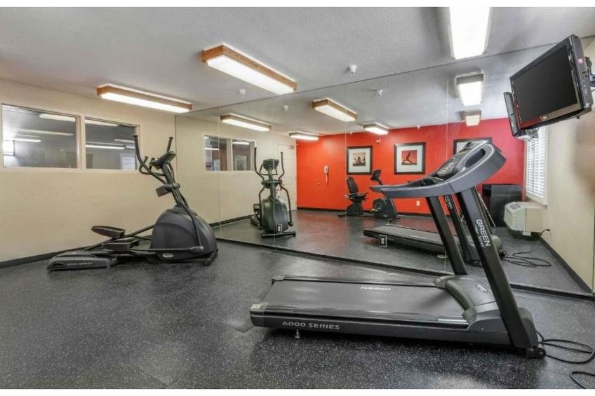 1 Full Bed | ADA\/Tub\/Non-Smoking\/Kitchen - foto 47