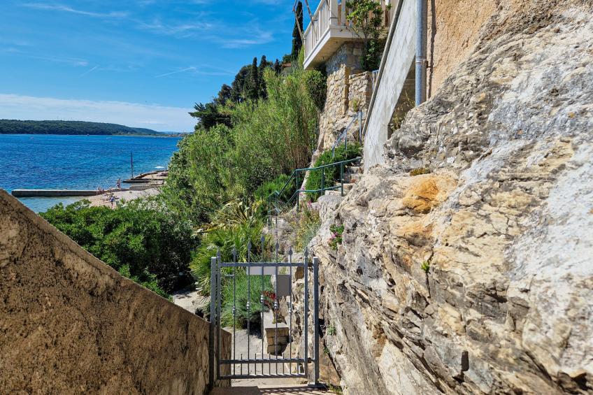 Rapski dvor - foto 2