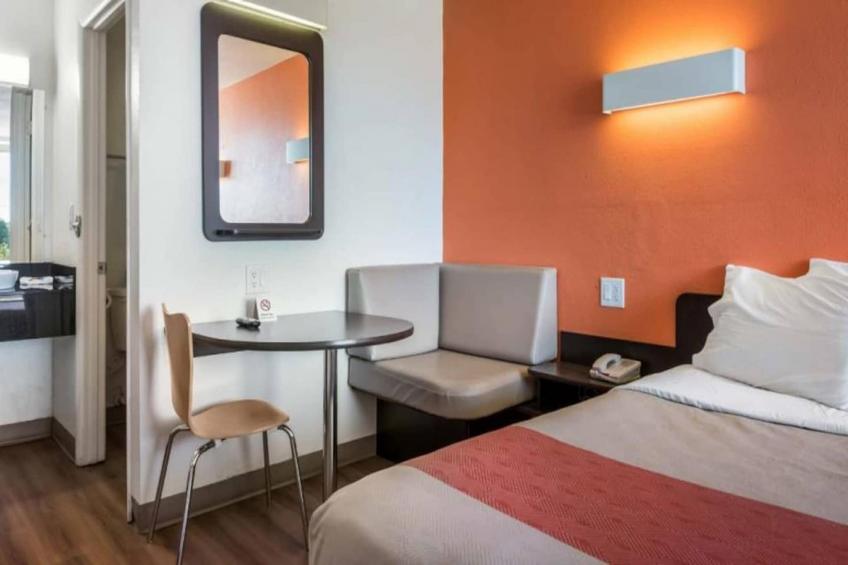 2 Queen Beds  Non-Smoking Micfridge - foto 5