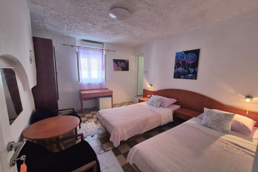Rooms Milena - Double or Twin Room with Private Bathroom - foto 7