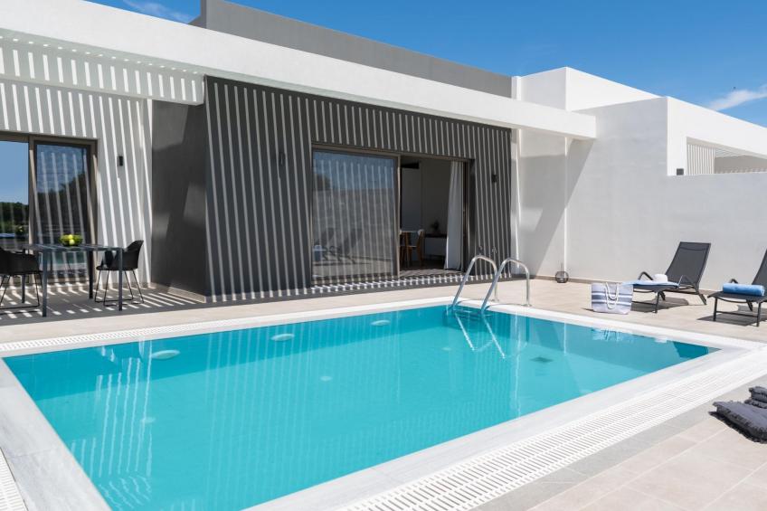 Armonia suites - Christos suite