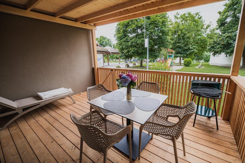 Lake Serenity Premium Mobile Homes with Thermal Riviera Tickets - Three Bedroom Mobile Home 15\/024 - foto 28