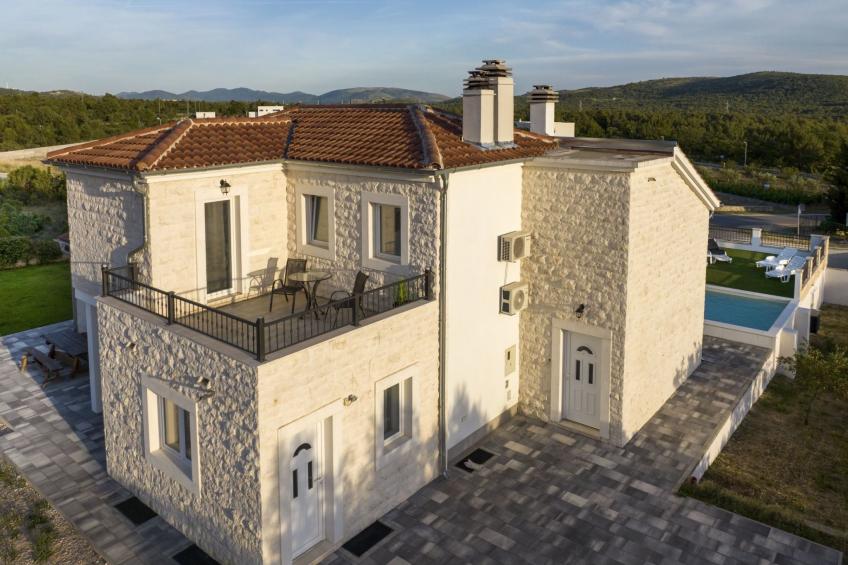 Villa Whitestone bei Šibenik - foto 31