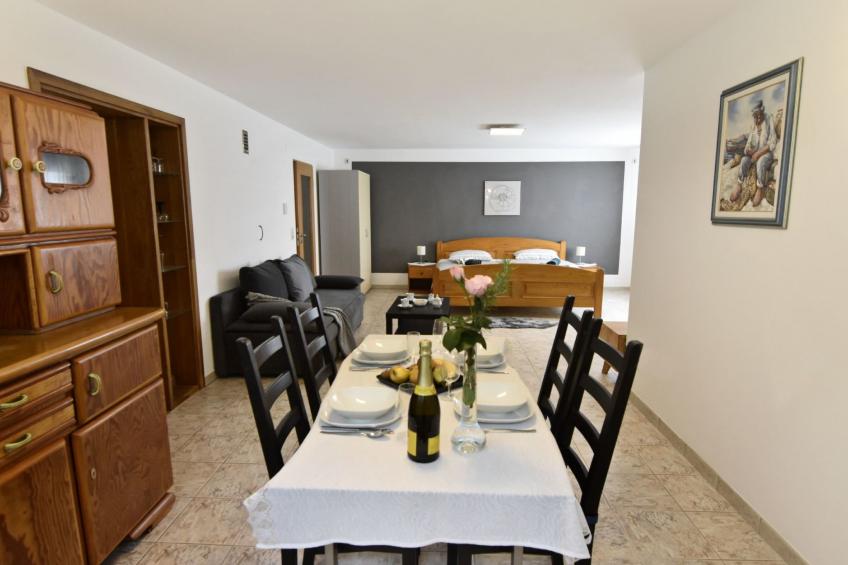 Geräumige Kellerwohnung in der Nähe von Umag - foto 19