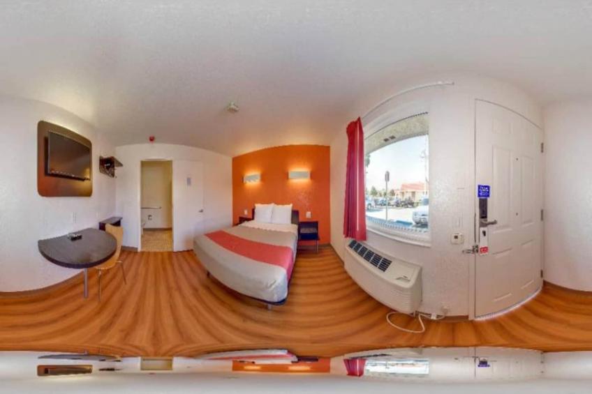 1 Queen Bed  ADA/Tub/Smoking - foto 21