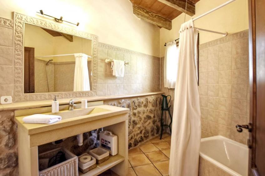 Finca in idyllischer Umgebung Pool & Klima 8 Pers - foto 30