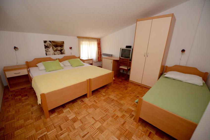 Holiday apartment with garden and barbecue - BF-PMYV - foto 10