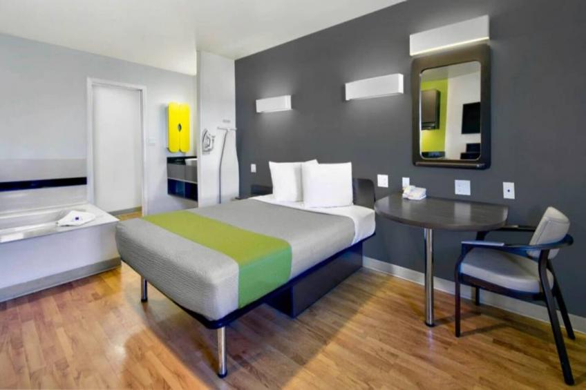 1 KING BED  NON-SMOKING KITCHEN - foto 13