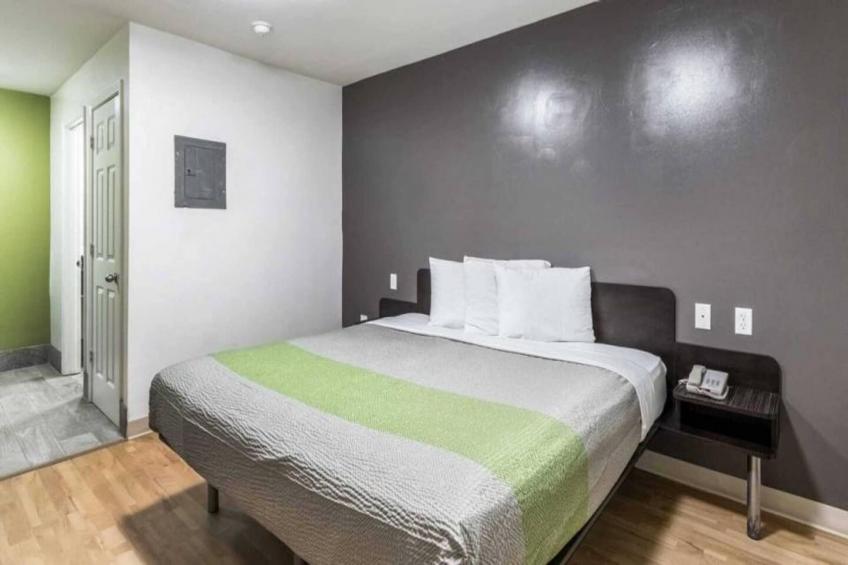 1 KING BED  KITCHEN NON-SMOKING - foto 18