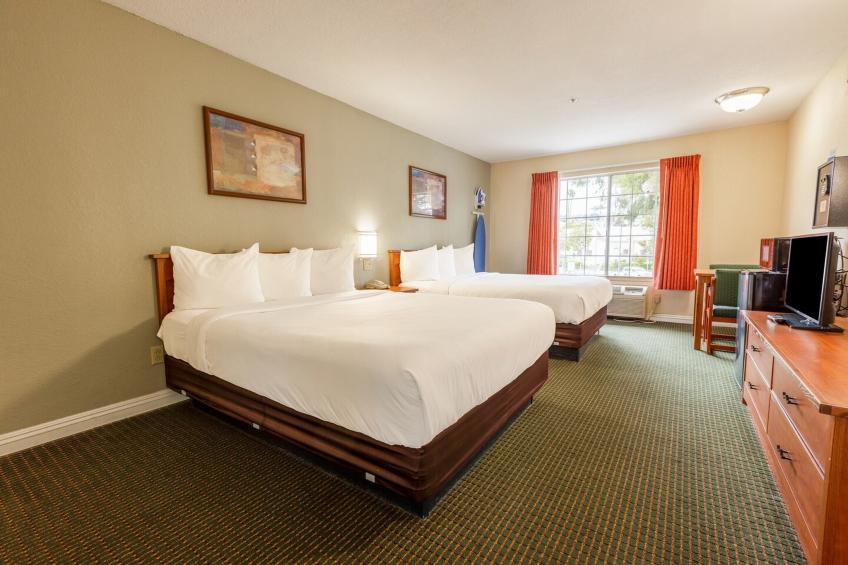 2 Queen Beds Non-Smoking - foto 9