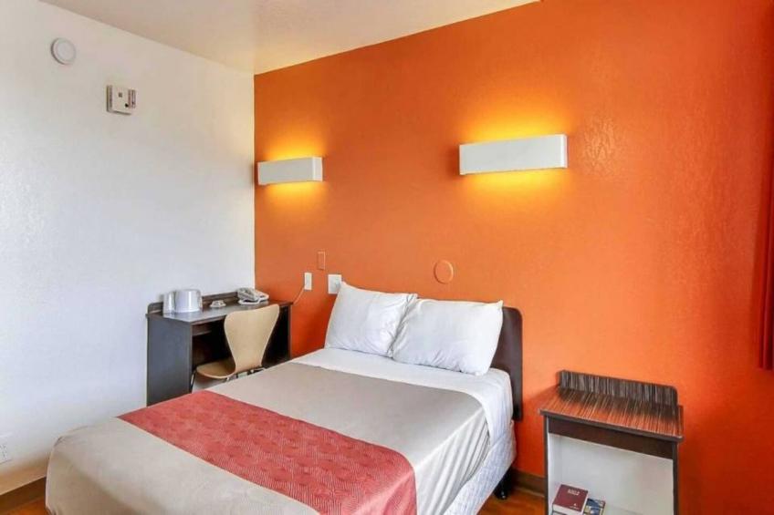 1 Queen Bed - foto 7