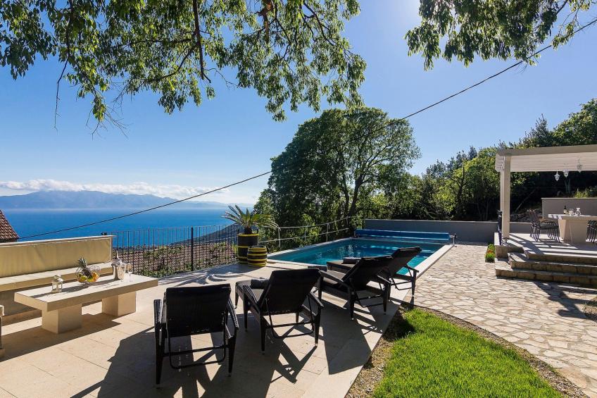 Schönes Steinhaus mit beheiztem Pool, Terrasse mit Meerblicl in ruhige Lage - foto 7