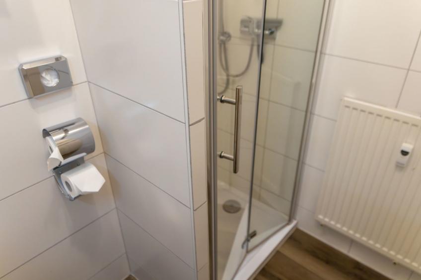 mit Balkon und zwei Schlafzimmern - foto 12