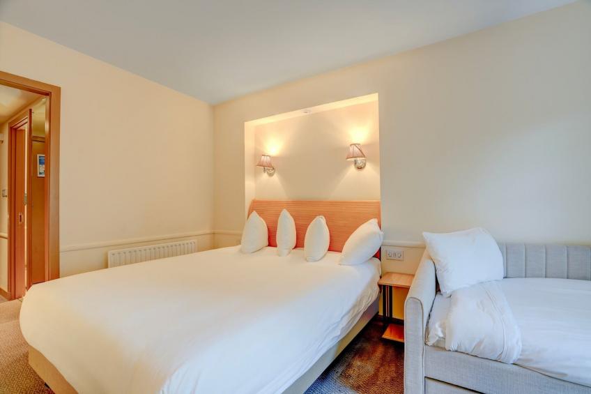 Standard Family of 3 Room - foto 13