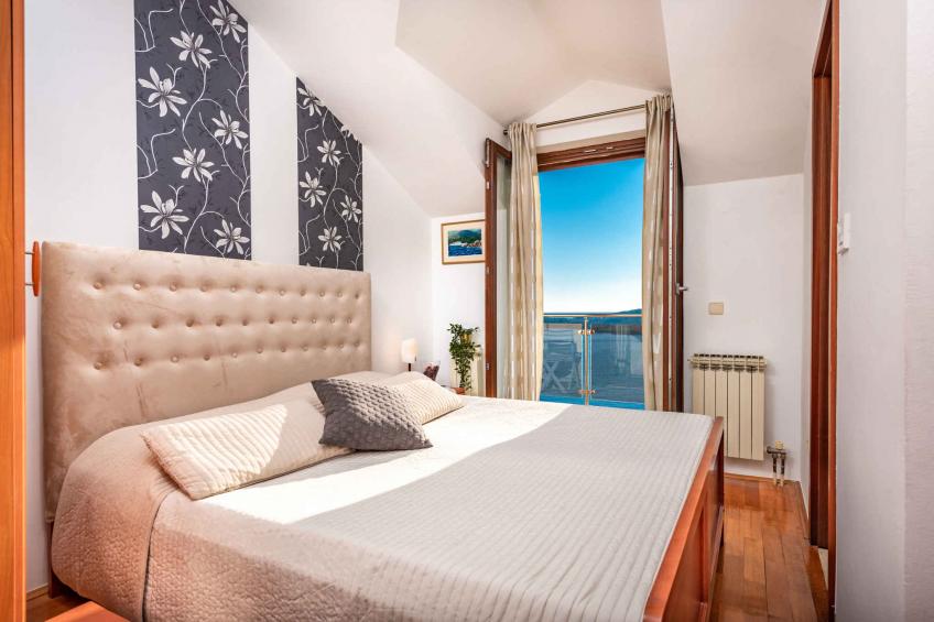 Holiday home with air conditioning, pool and sea view in Orašac - BF-NJH63 - foto 39