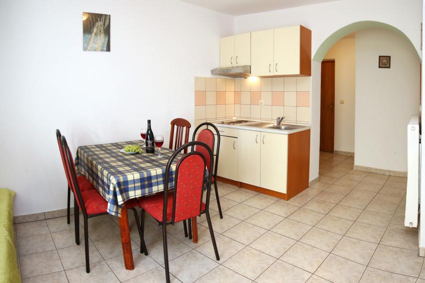 Apartments & Rooms Villa Petra -  One Bedroom Apartment with Balcony and Sea View (A4) - foto 6