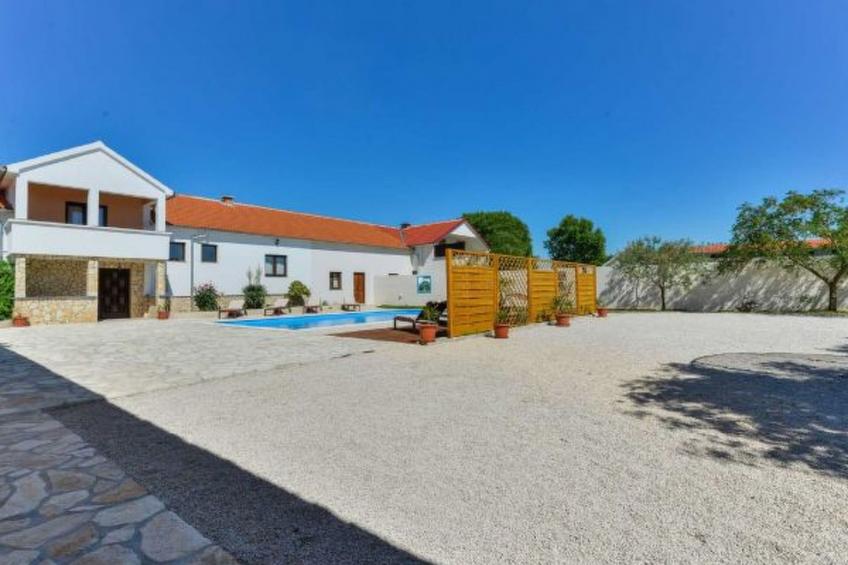 Villa Marinic with heated pool and entertainment r - foto 24